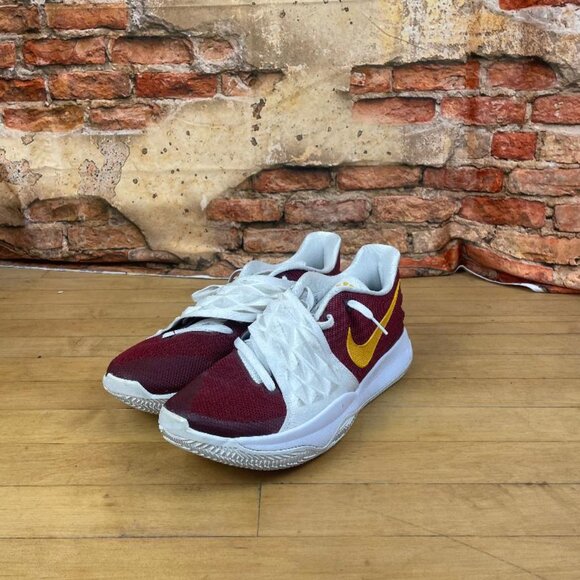 Nike Kyrie 1 Low Basketball Shoes Maroon/Red Size 13 - Picture 2 of 10